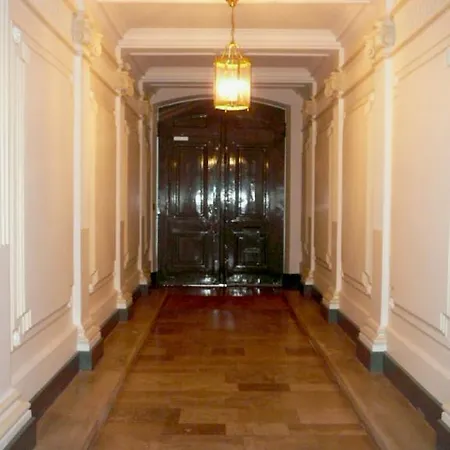 Saint Sulpice Apartment *